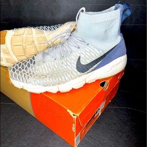 Nike Mens Gently Used Footscape Magista.